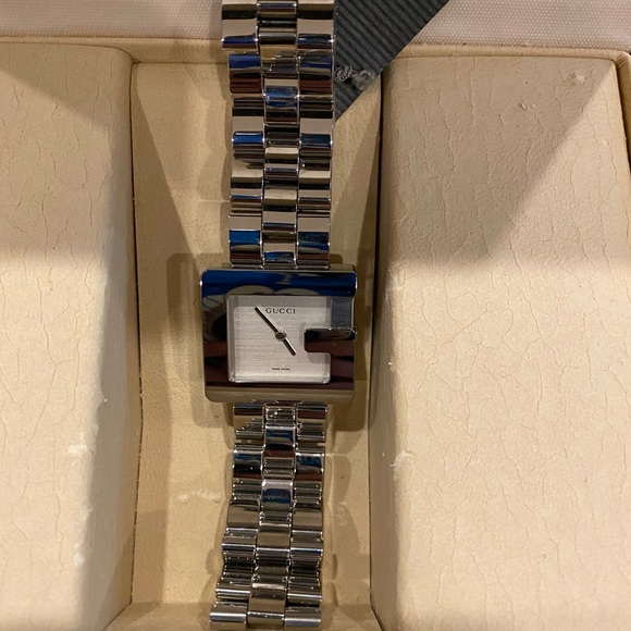 Gucci G watch BRAND NEW - Picture 5 of 9